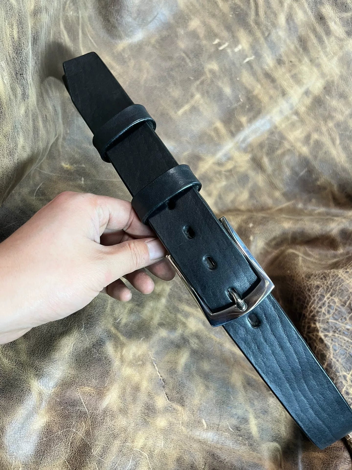 5.5mm thick North American black through-dyed bison leather first l…