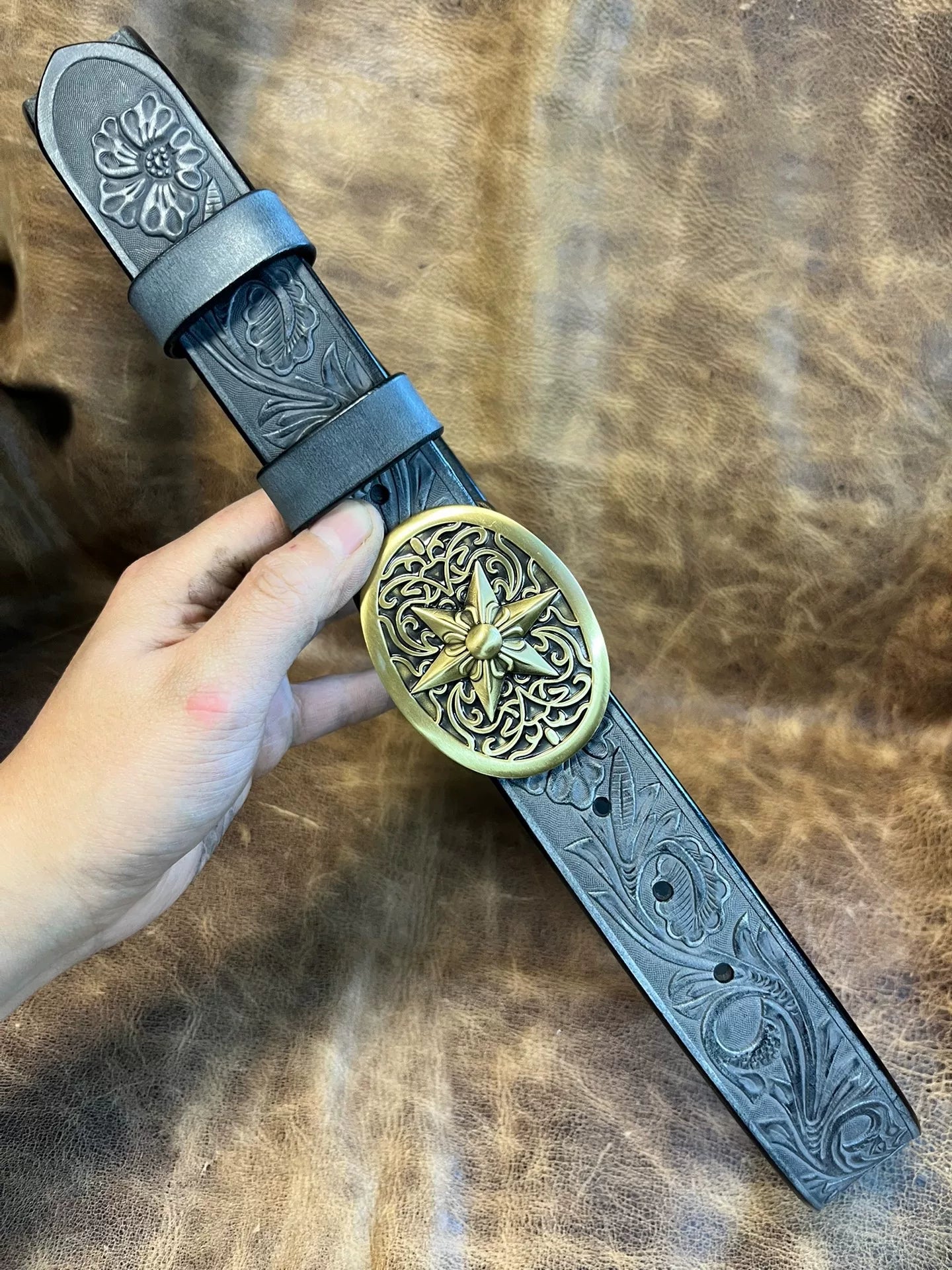 Customized Italian horse rein carving handmade belt