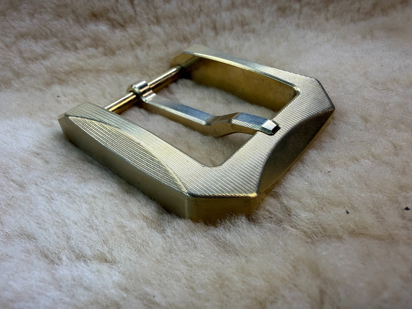 Brass wire cut belt buckle D buckle