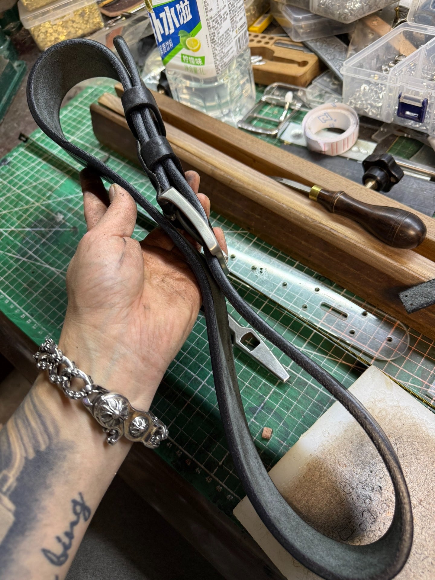 6 mm thick black bison leather handmade belt
