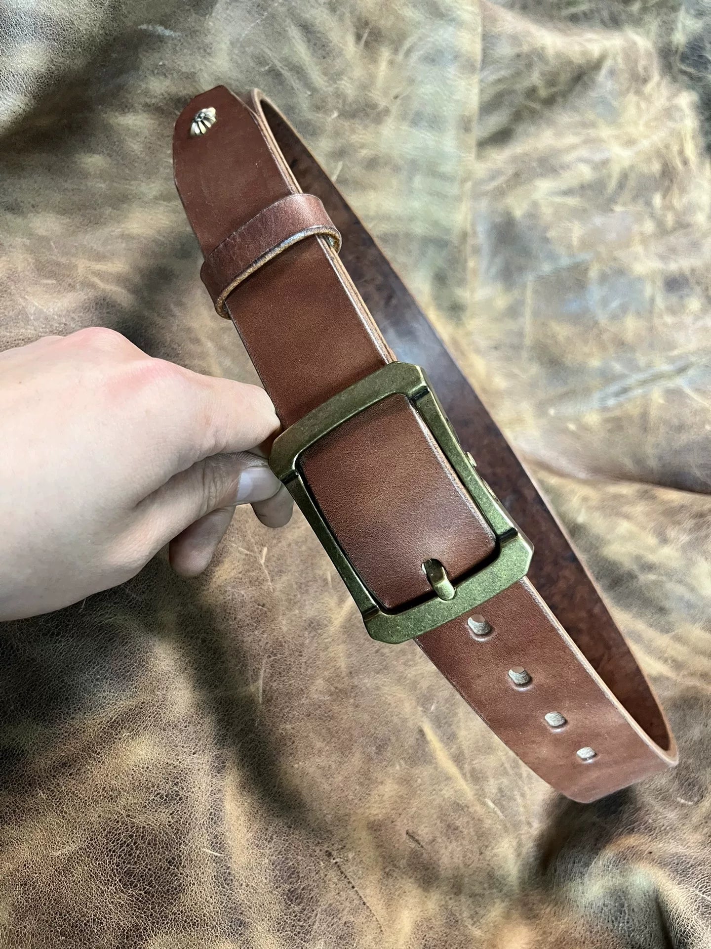 Zhaonan fat brown color with replica gadfly buckle