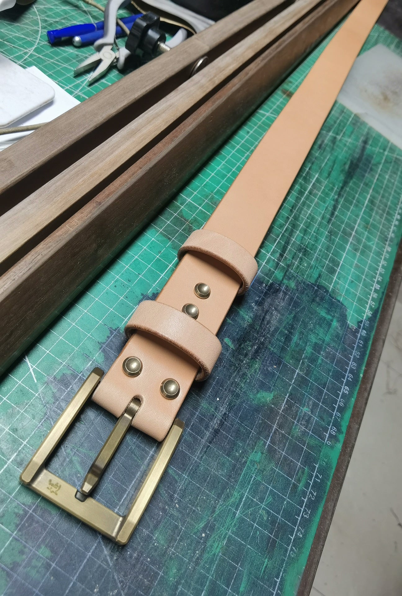 Japanese Shonan fat back leather handmade sandpaper polished edge belt