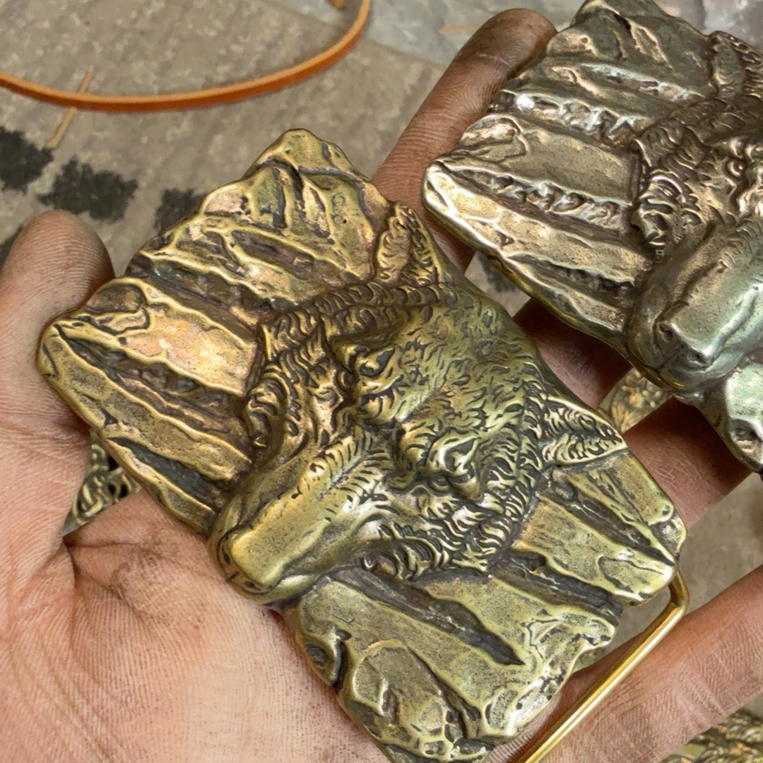 Pure copper wolf head Western Central Cuban buckle