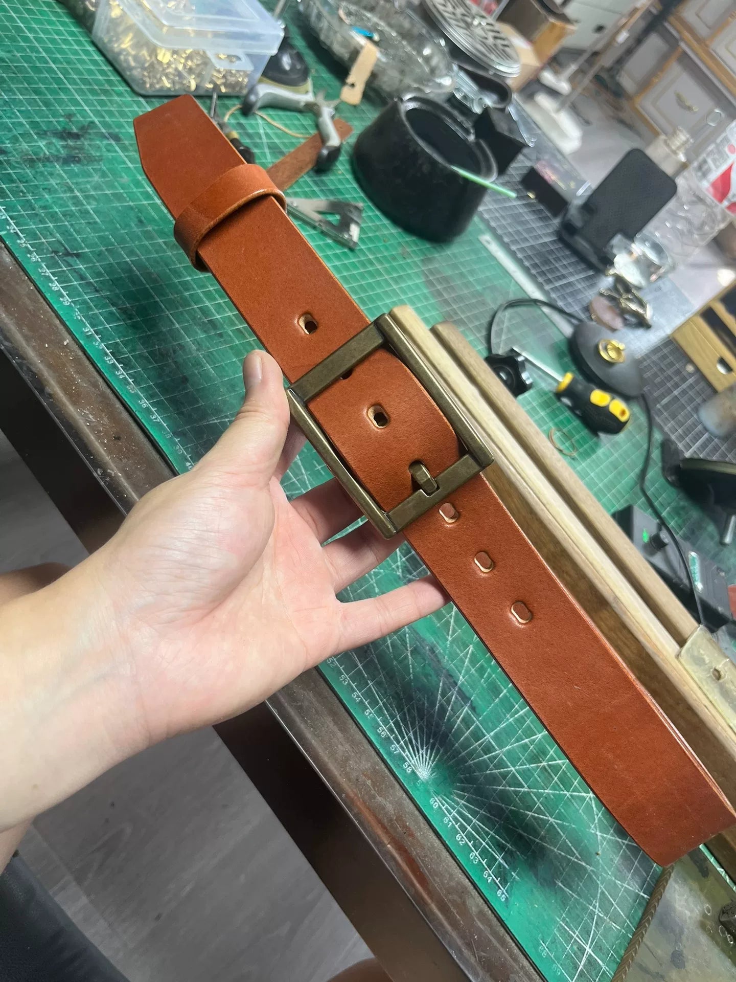 Caramel brown saddle leather handmade belt belt first layer cowhide…
