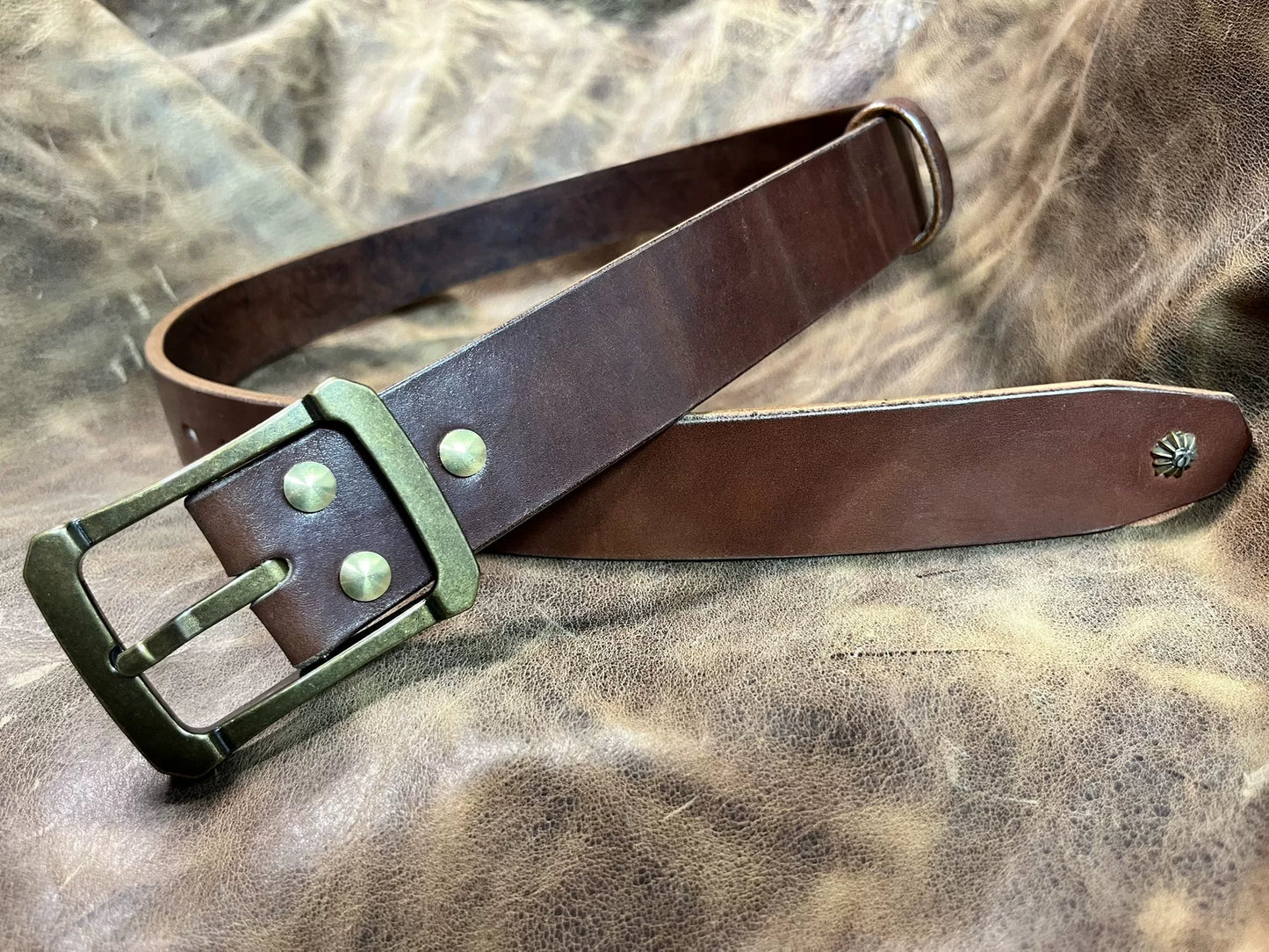 Zhaonan fat brown color with replica gadfly buckle