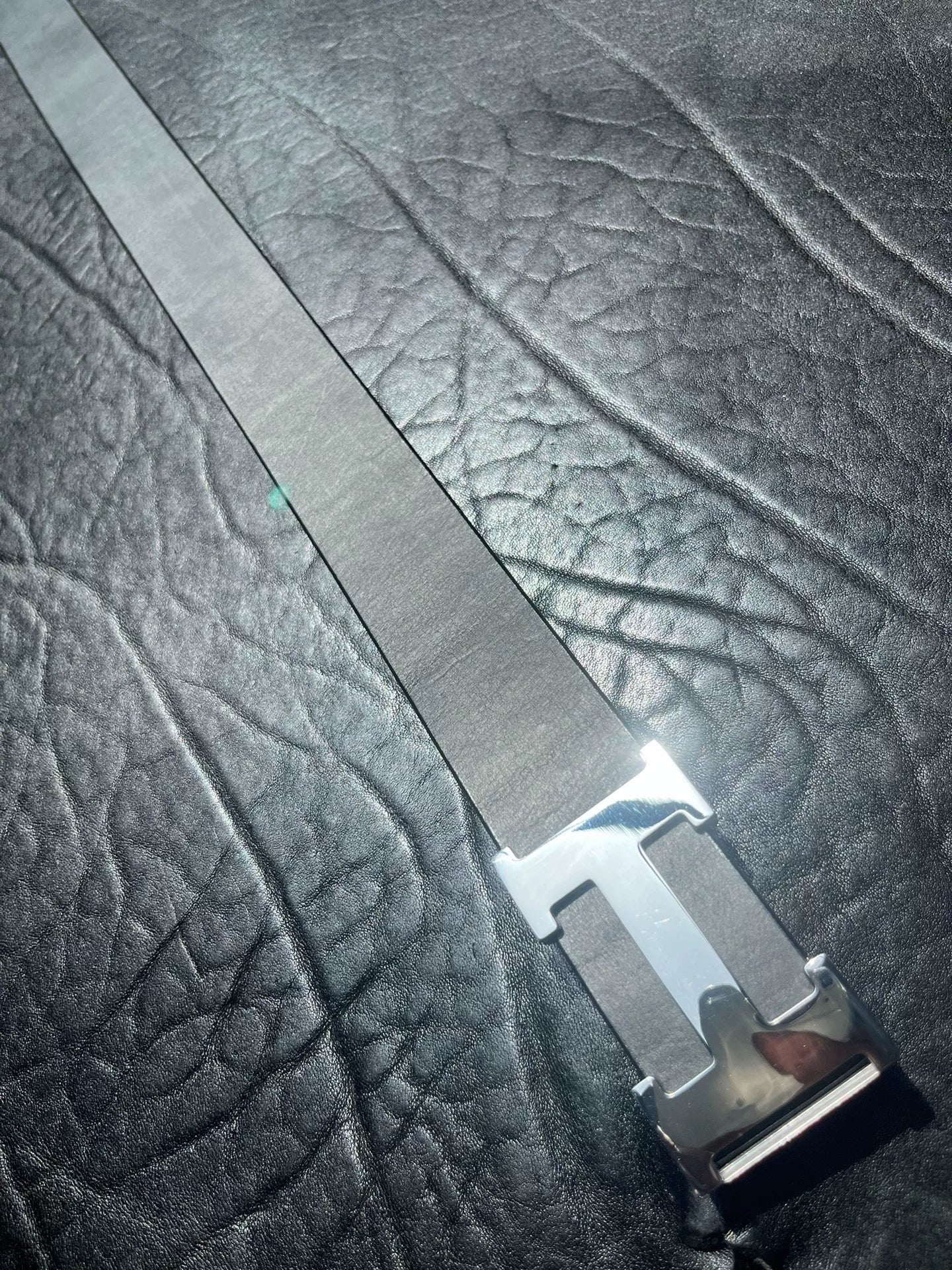 Mirrored Hermès box buckle with black dyed Italian men's business f…