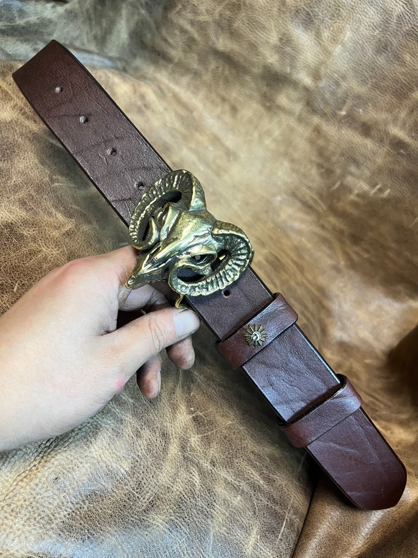 Brown imported North American bison leather genuine first-layer cow…