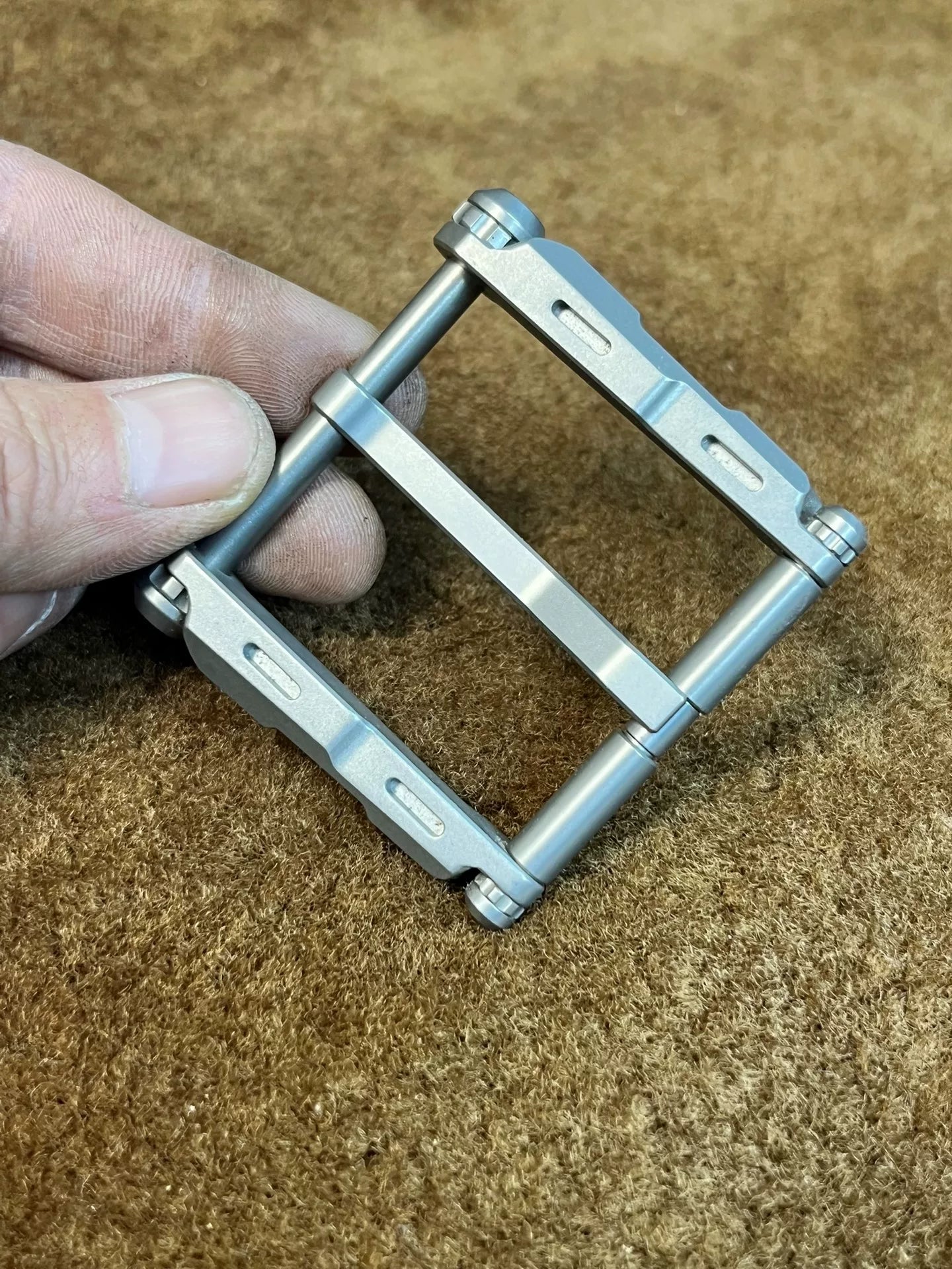 West Wind Tunnel titanium alloy belt buckle, hypoallergenic material