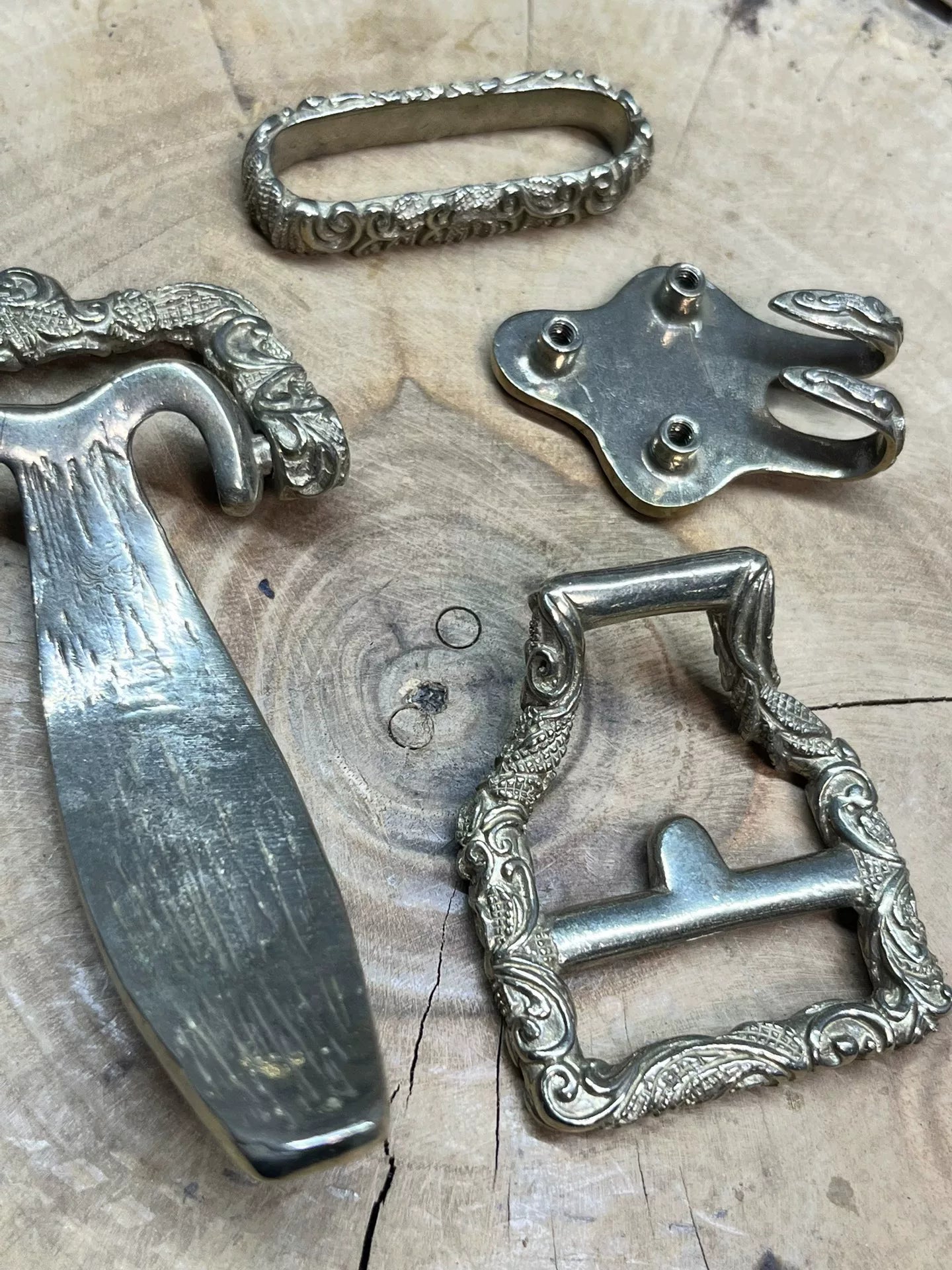 The cavalry buckled. Solid white copper. White copper belt buckle c…