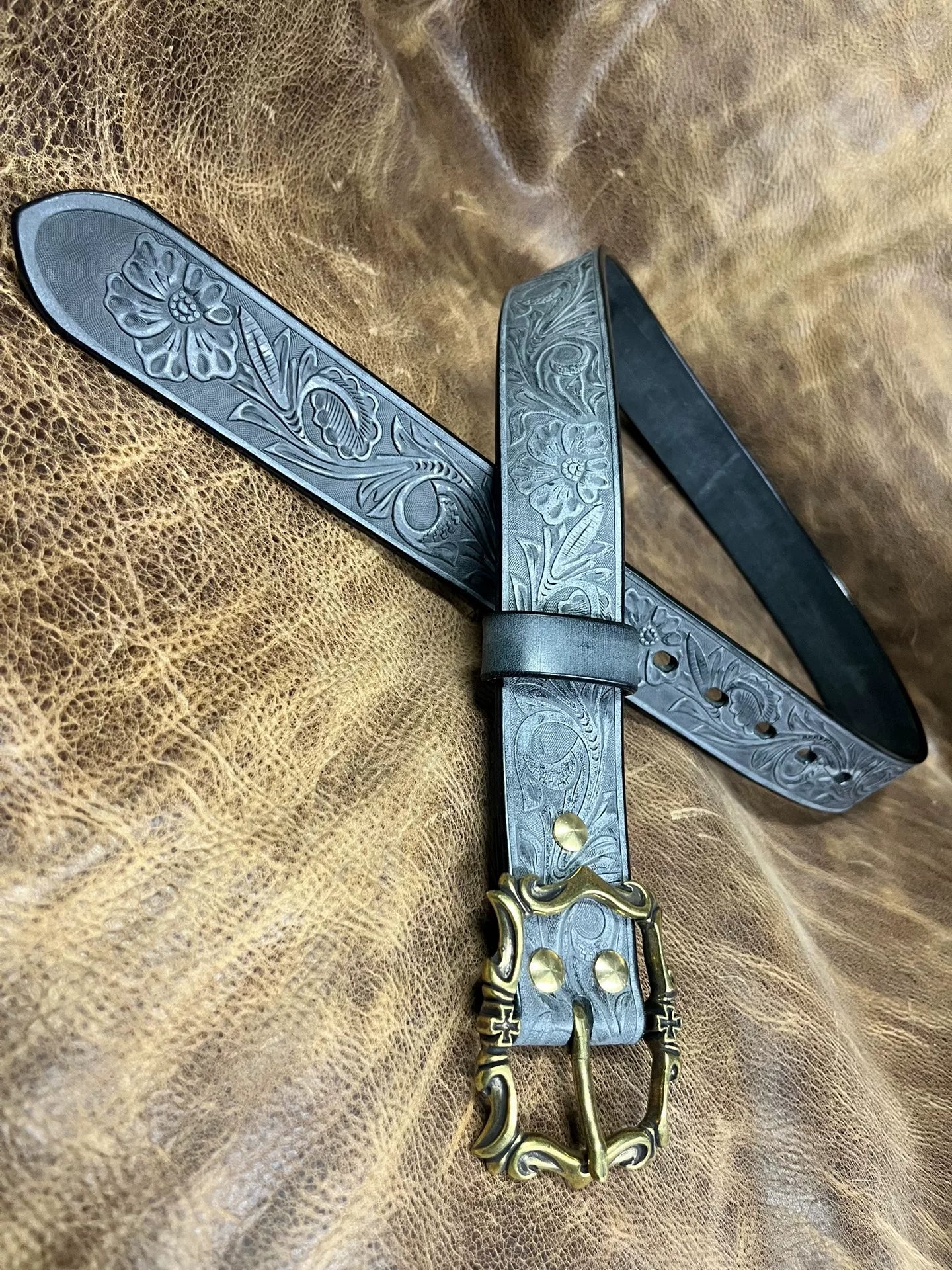 Customized Italian horse rein carving handmade belt