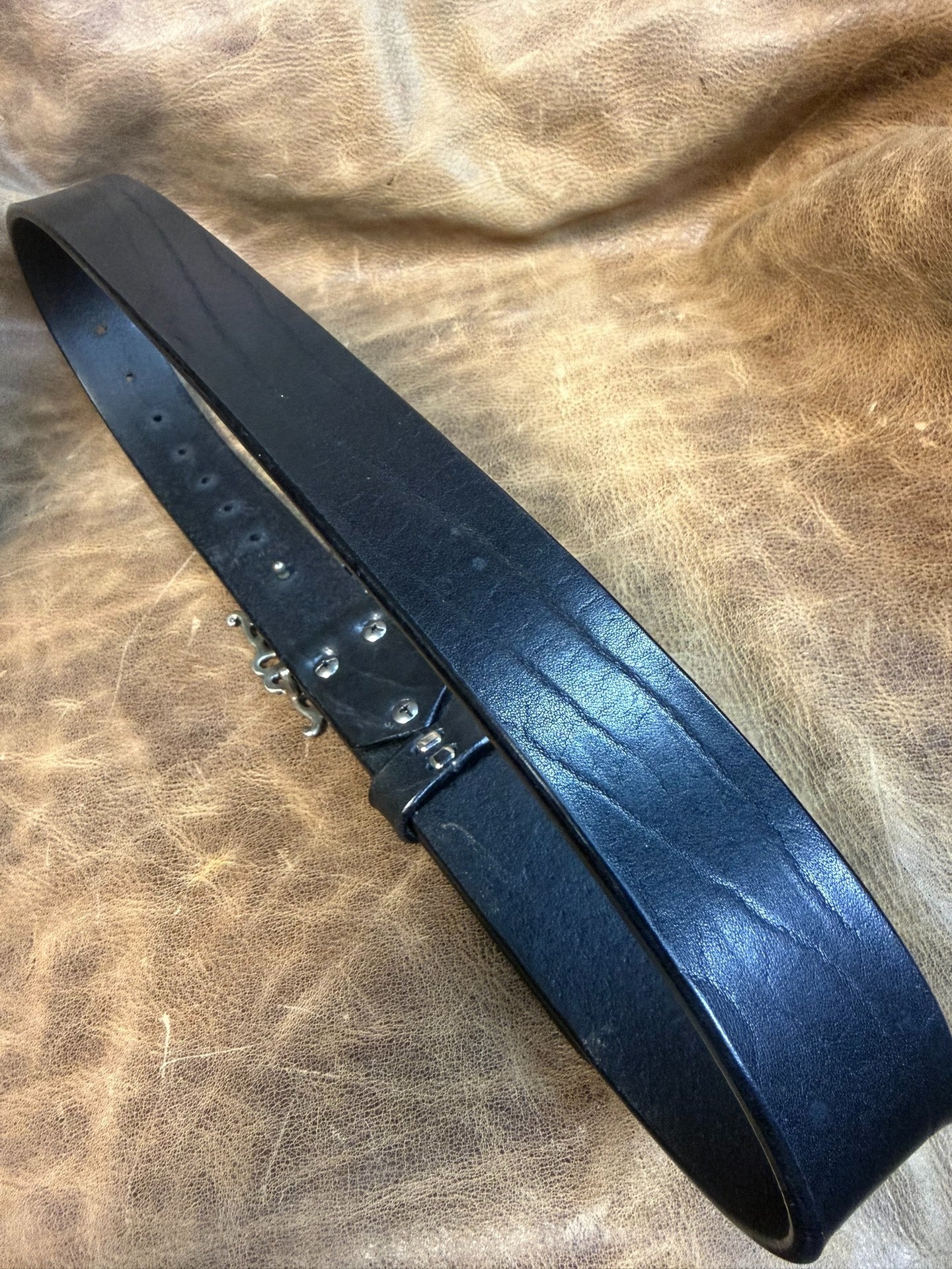 5mm thick North American black through-dyed bison leather first lay…