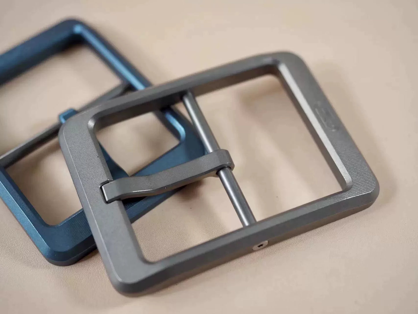 Xifeng Tunnel titanium alloy belt buckle head