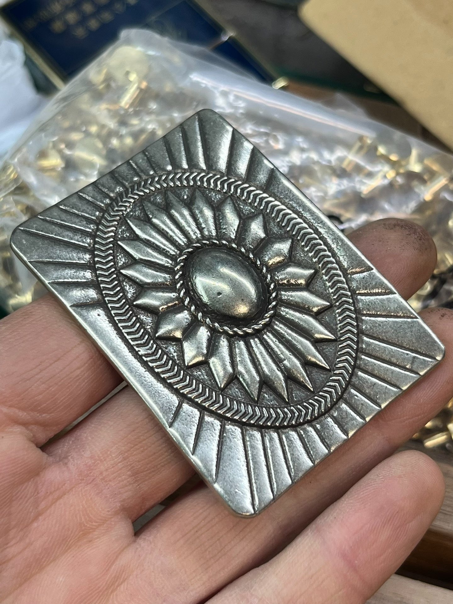 A super domineering Indiana Navajo white copper belt buckle
