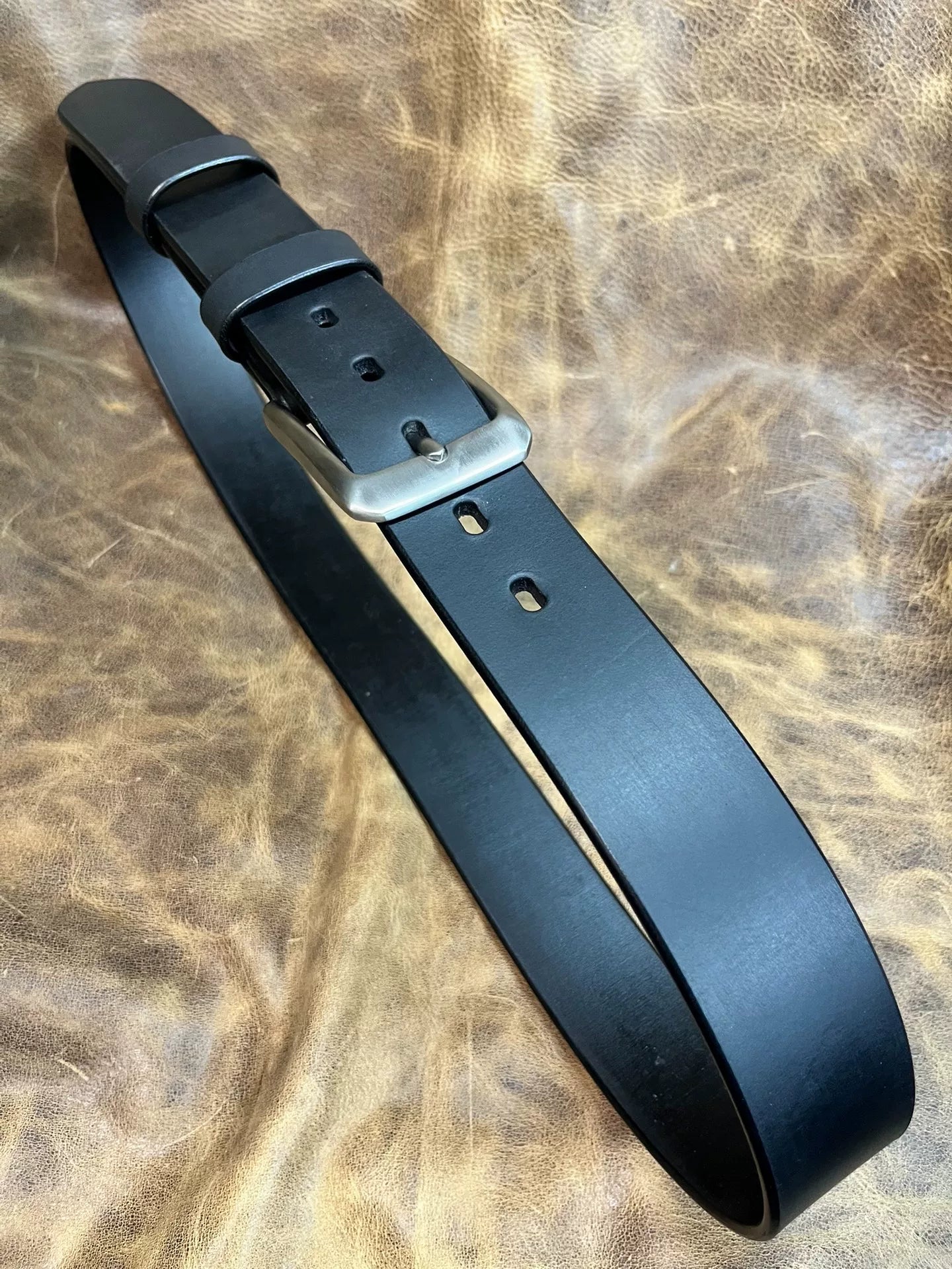 Italian vegetable tanned handmade belt