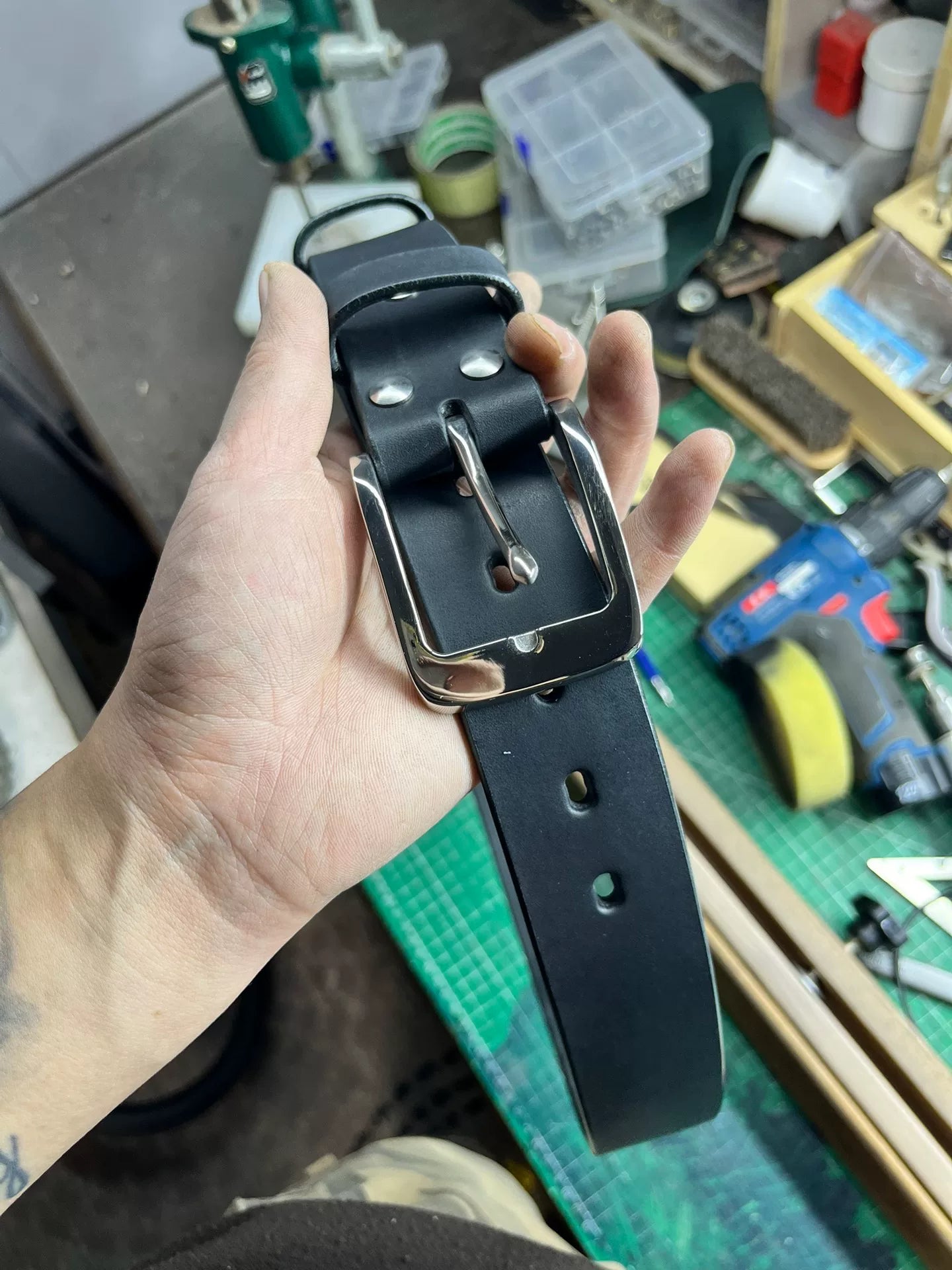 Meian handmade belts are customized, business casual men's belts
