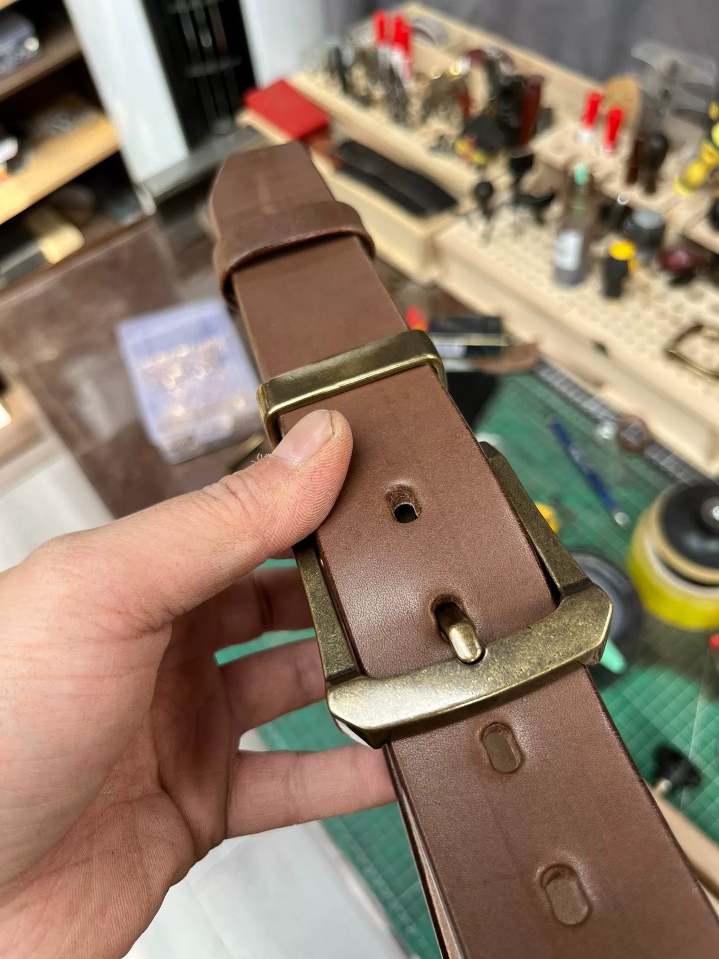Heavyweight saddle leather gadfly 11th generation brass men's belt…
