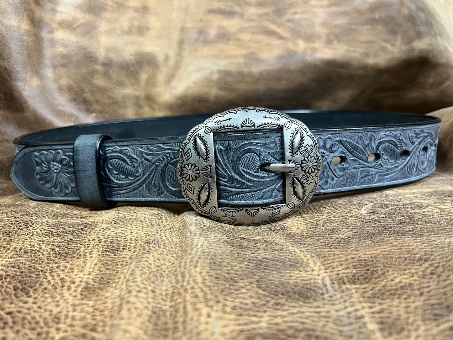 Customized Italian horse rein carving handmade belt