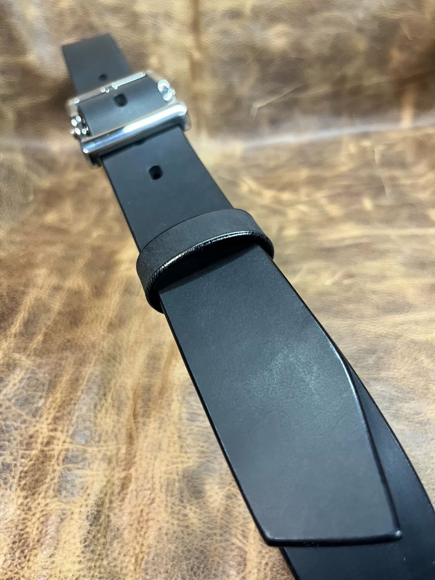 Italian Zhiruo handmade belts are customized