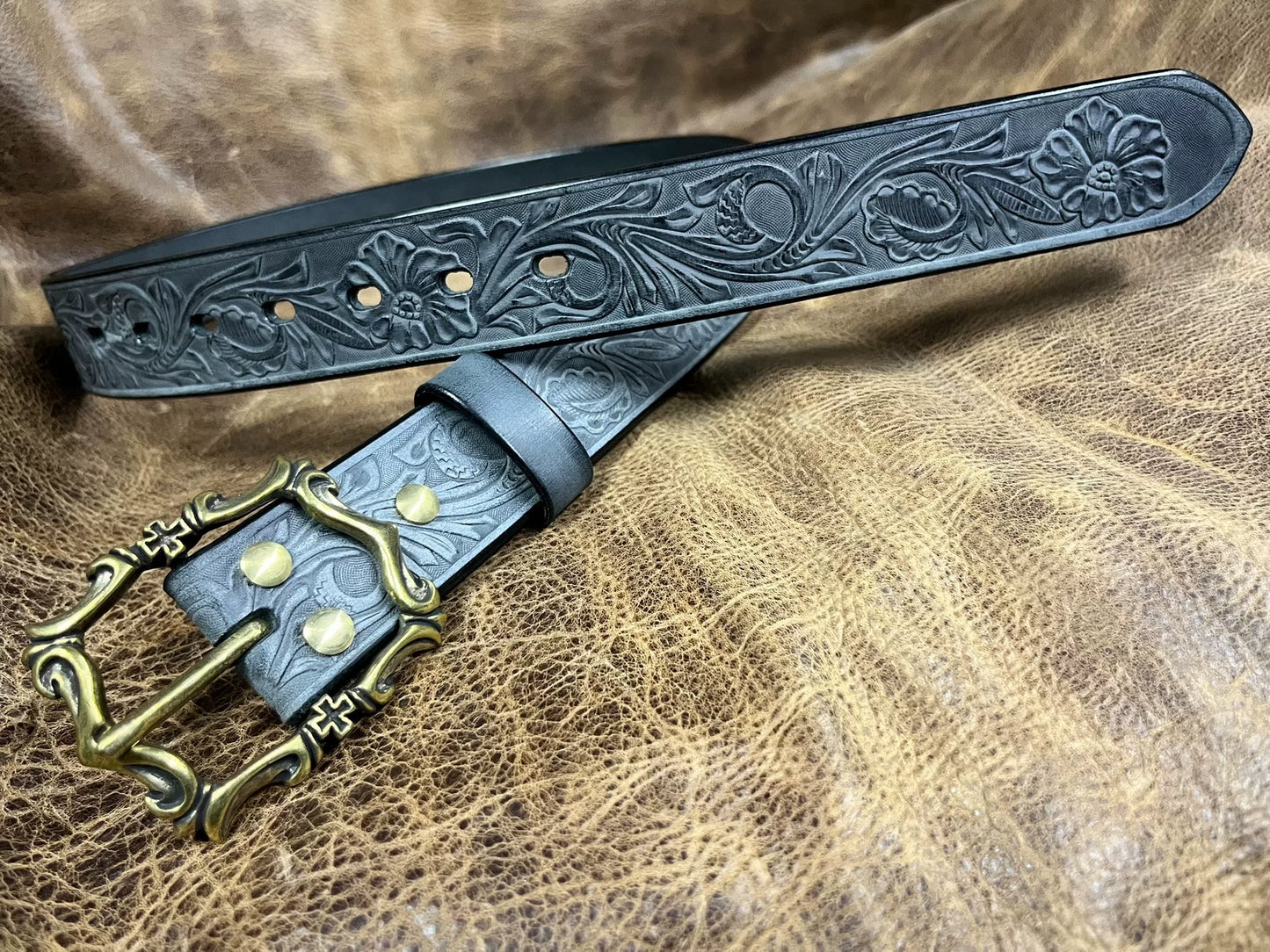 Customized Italian horse rein carving handmade belt