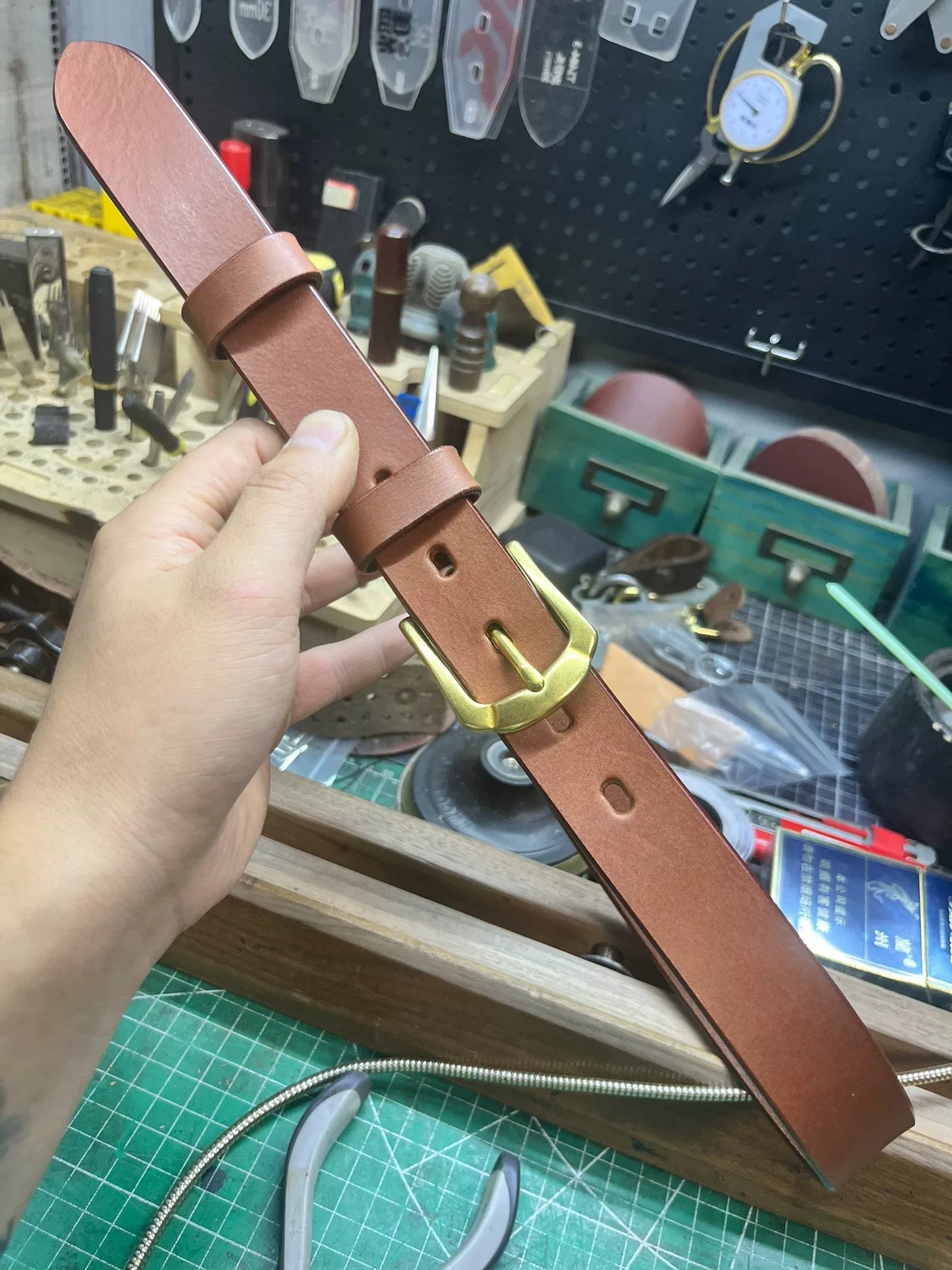 3cm Narrow Handmade Belt — Italian Tuscany Leather, Solid Brass Buckle