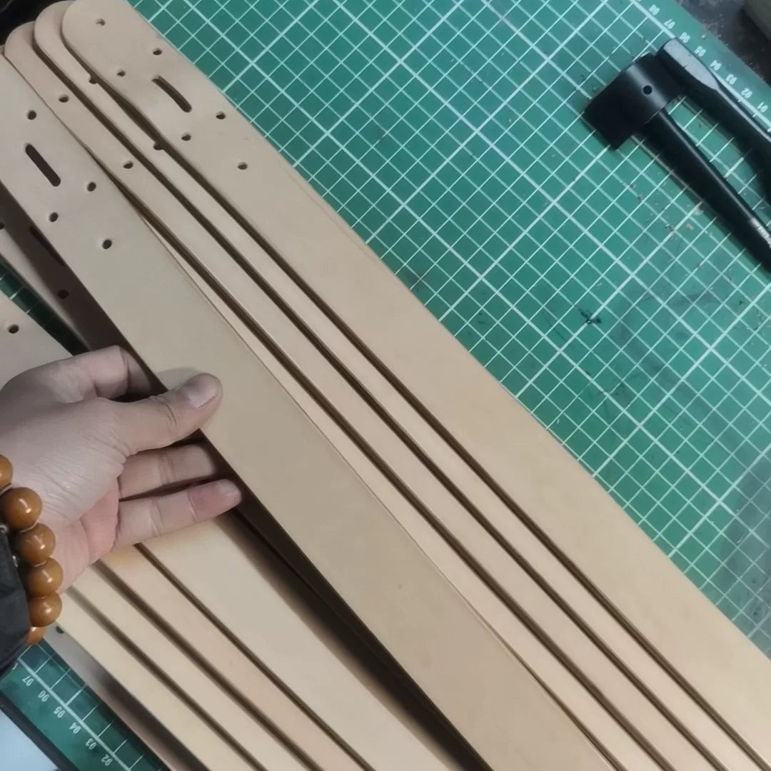 Imported U.S. leather leather belt with high oil density