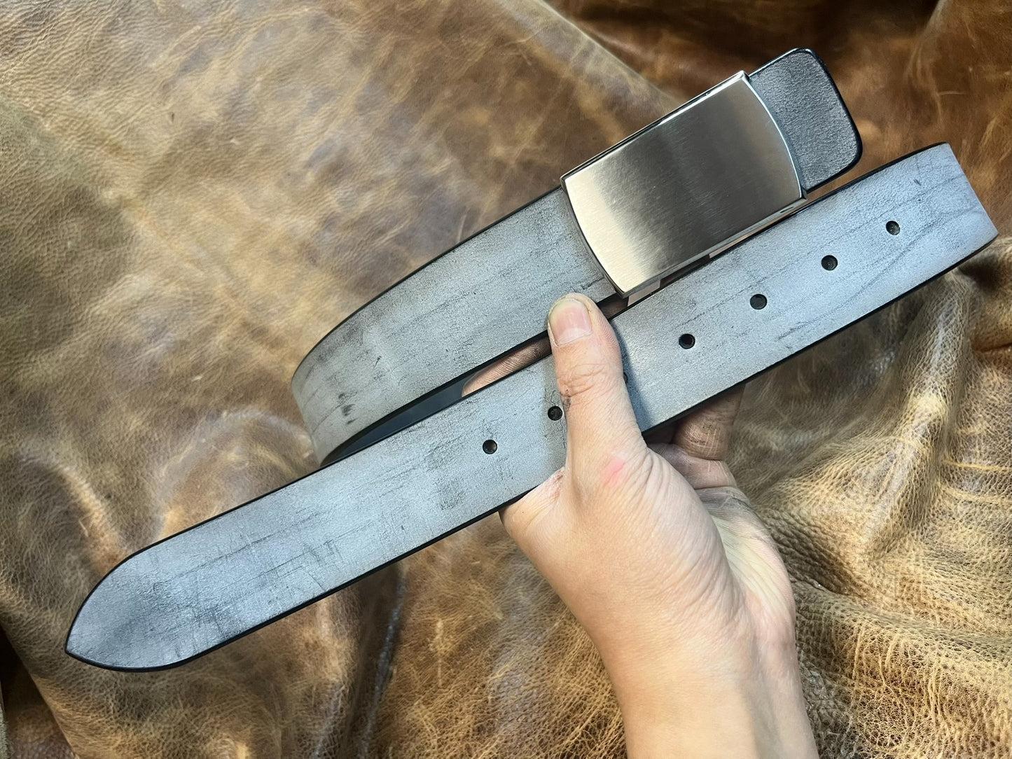 Customized handmade belt with Italian horse rein carvings