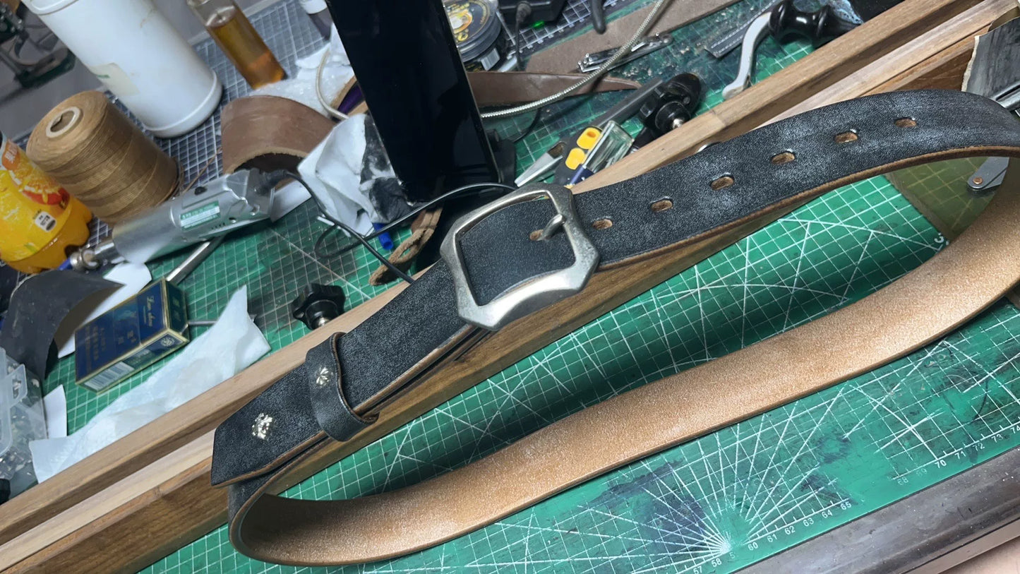 5.5mm thick black JF bridle. Full grain jf horse rein leather first…