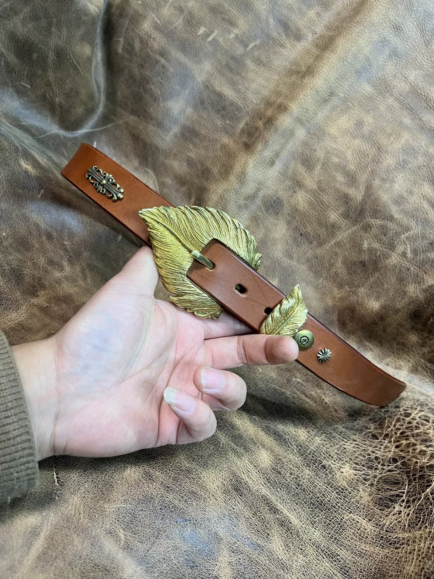Customized American vintage handmade belt, solid brass belt buckle