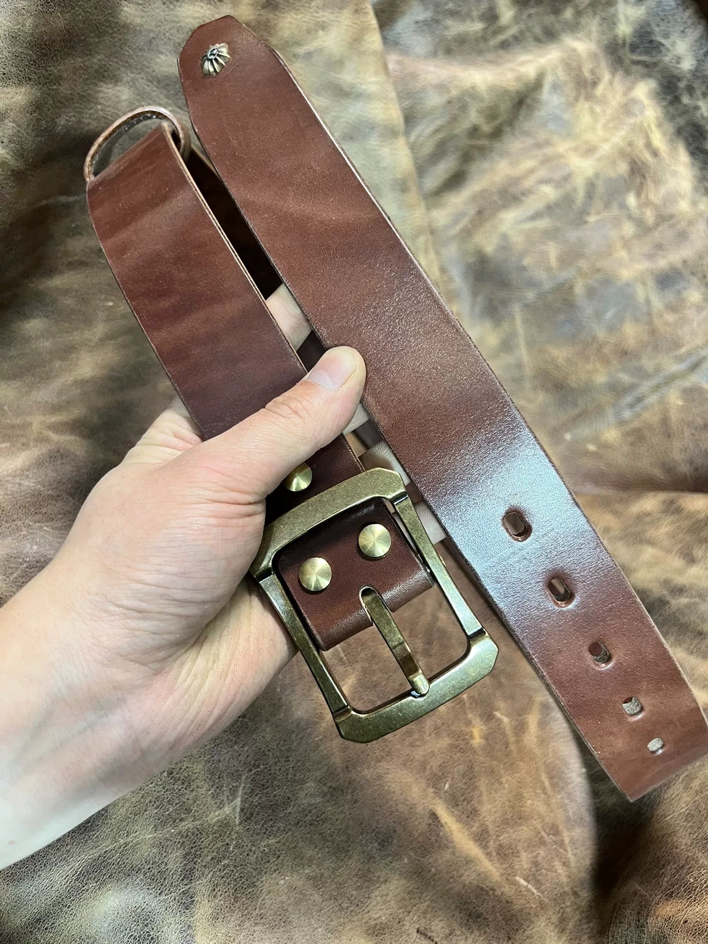 Zhaonan fat brown color with replica gadfly buckle
