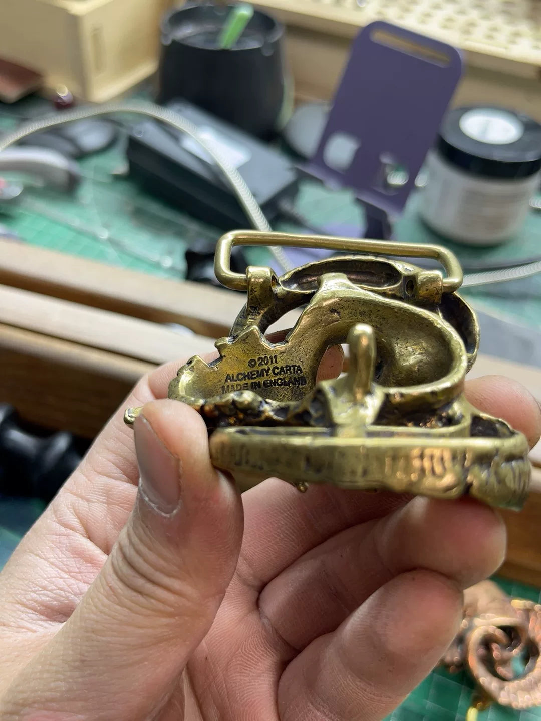 Solid brass middle-aged American retro bull head and sheep head bel…