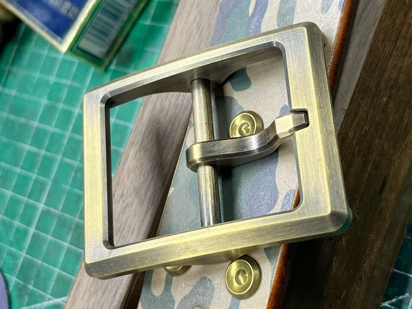 CNC brass wire cutting and engraving high-end customized belt buckl…