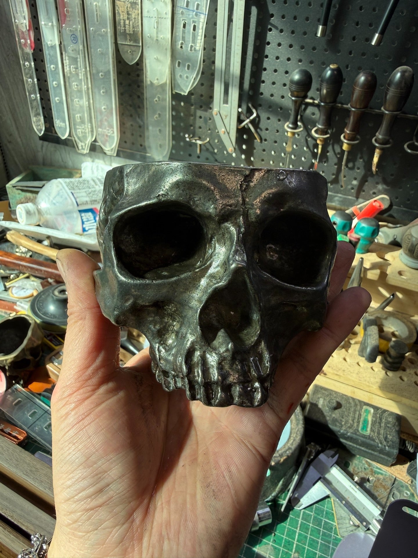 945g solid white copper skull ashtray