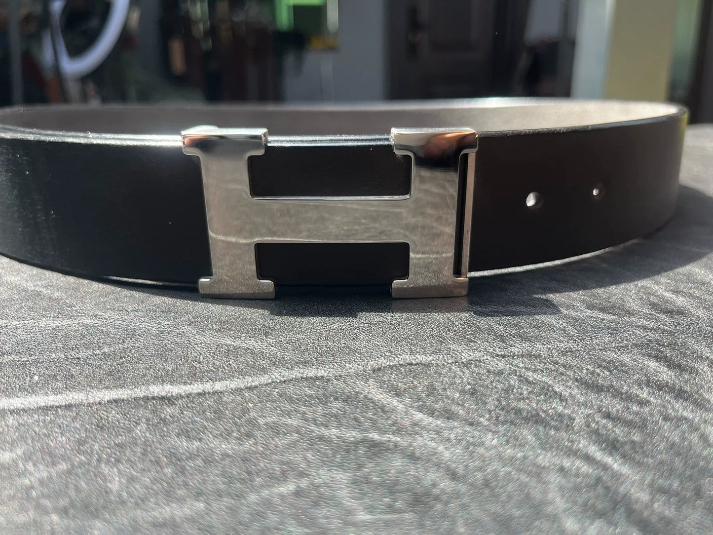 Mirrored Hermès box buckle with black dyed Italian men's business f…