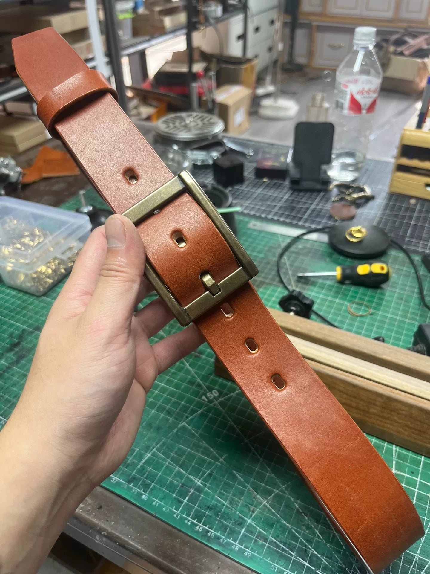 Caramel brown saddle leather handmade belt belt first layer cowhide…