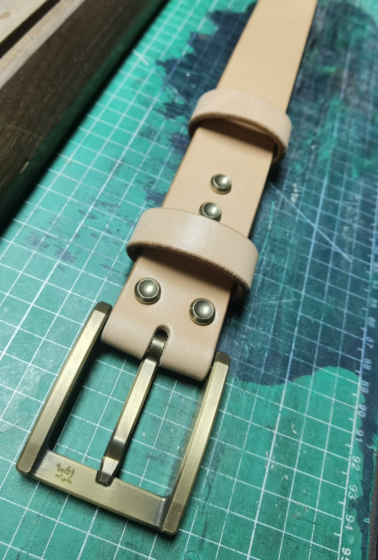 Japanese Shonan fat back leather handmade sandpaper polished edge belt