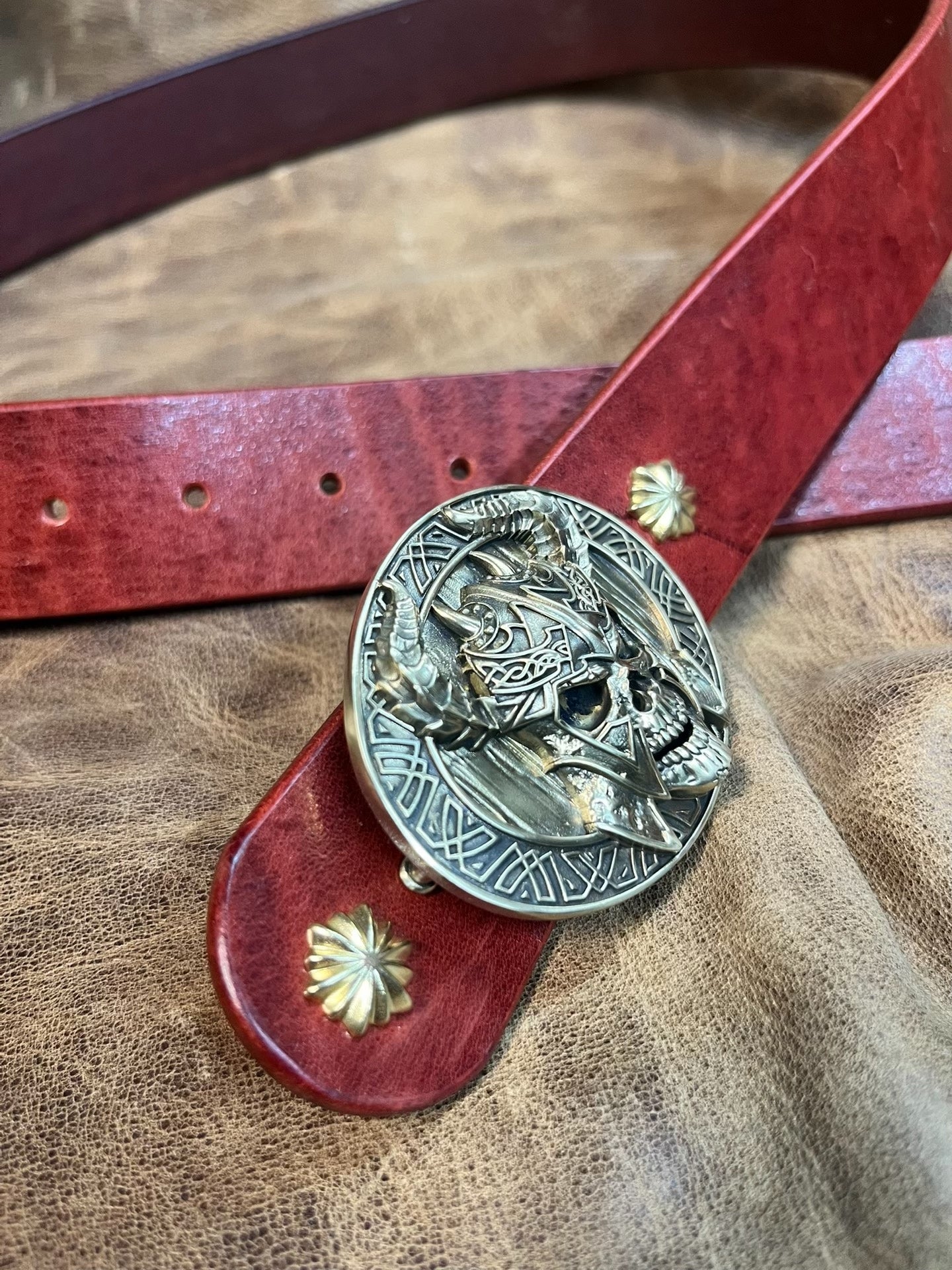 Jiayantang brass realistic undead monarch belt buckle with Italian…