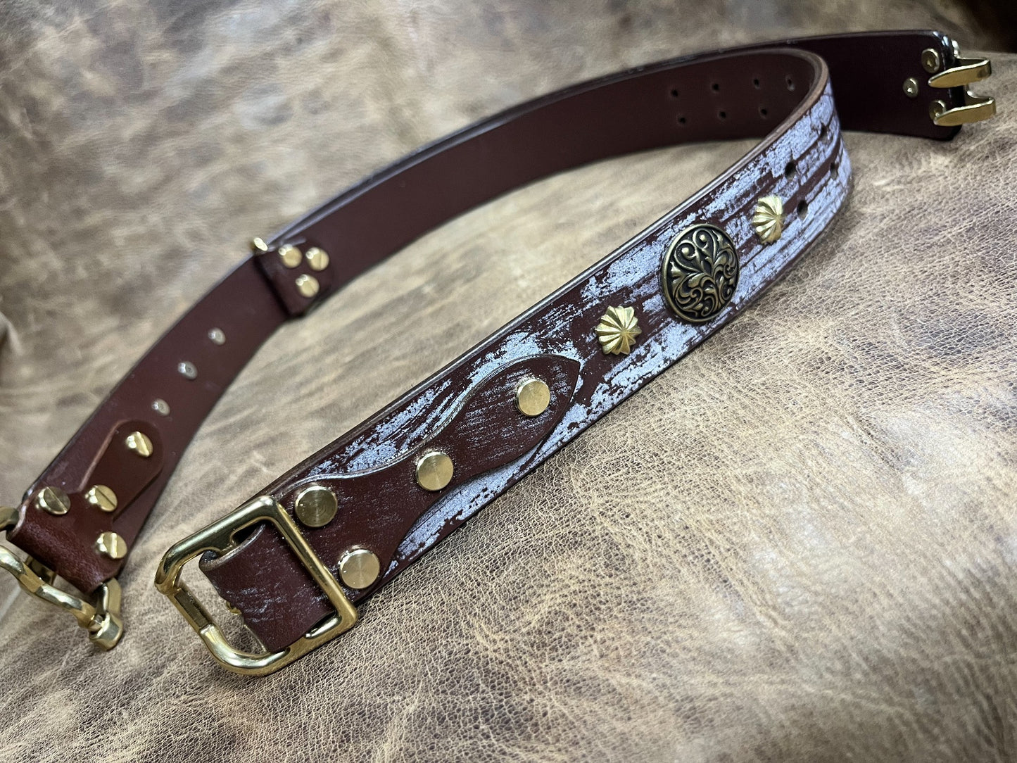 TWS British Bridle Cowhide Men's Cavalry Belt — Multi-Hole Adjustable