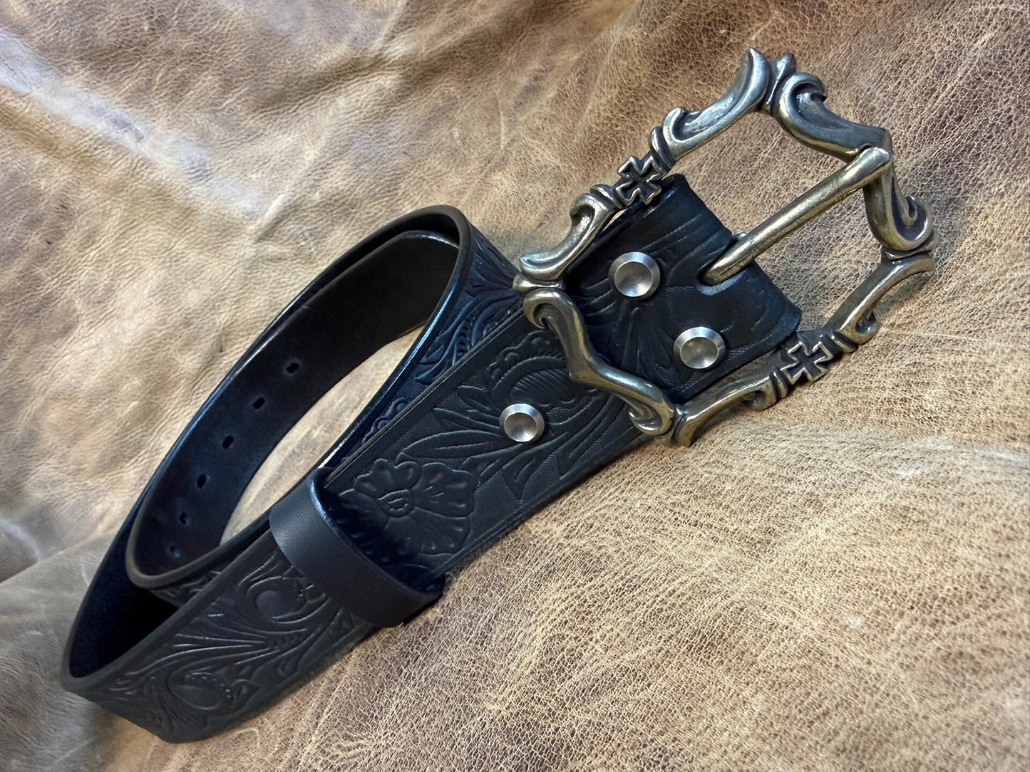 Customized Italian saddle carved handmade belt