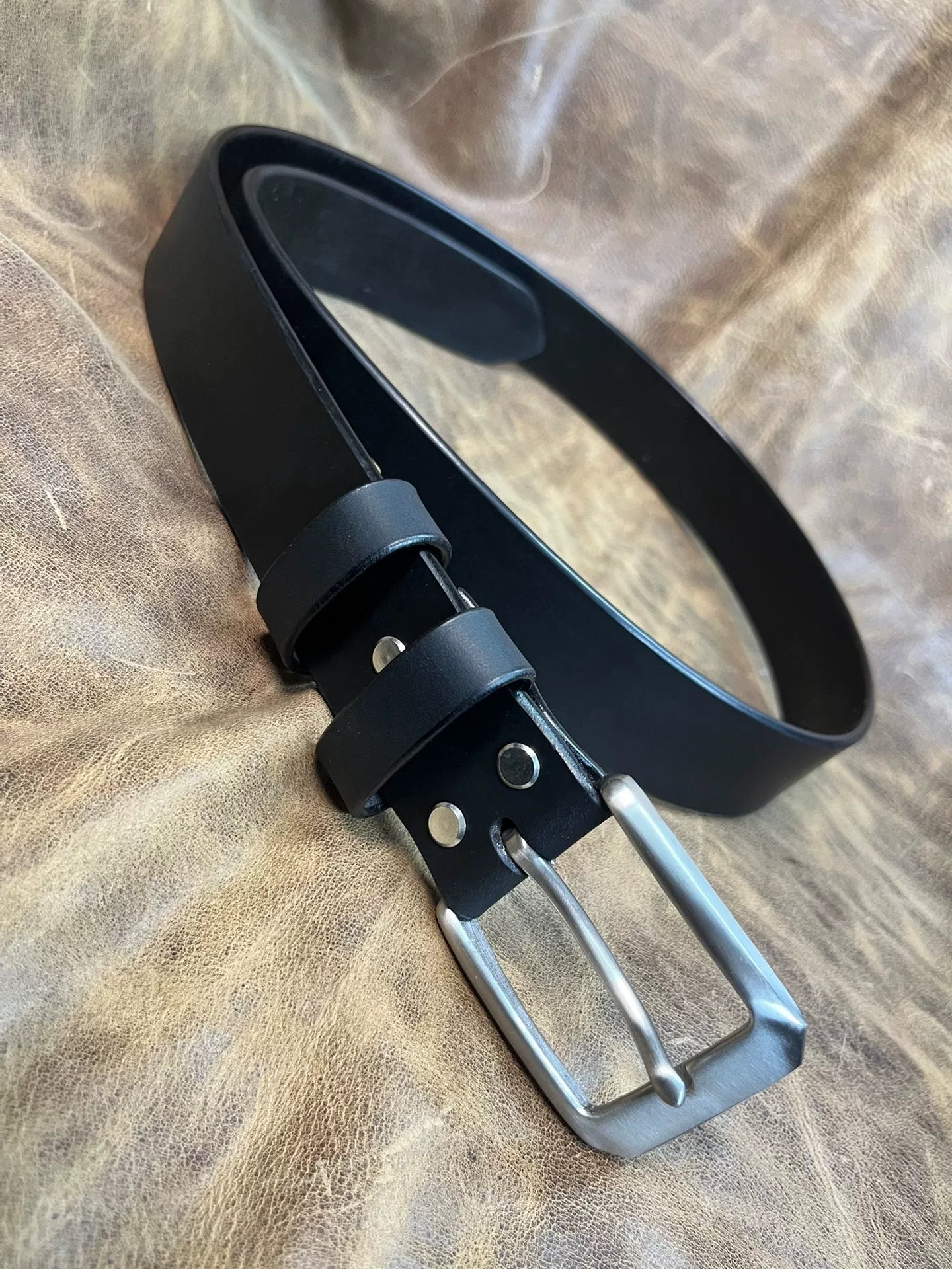 Italian vegetable tanned handmade belt