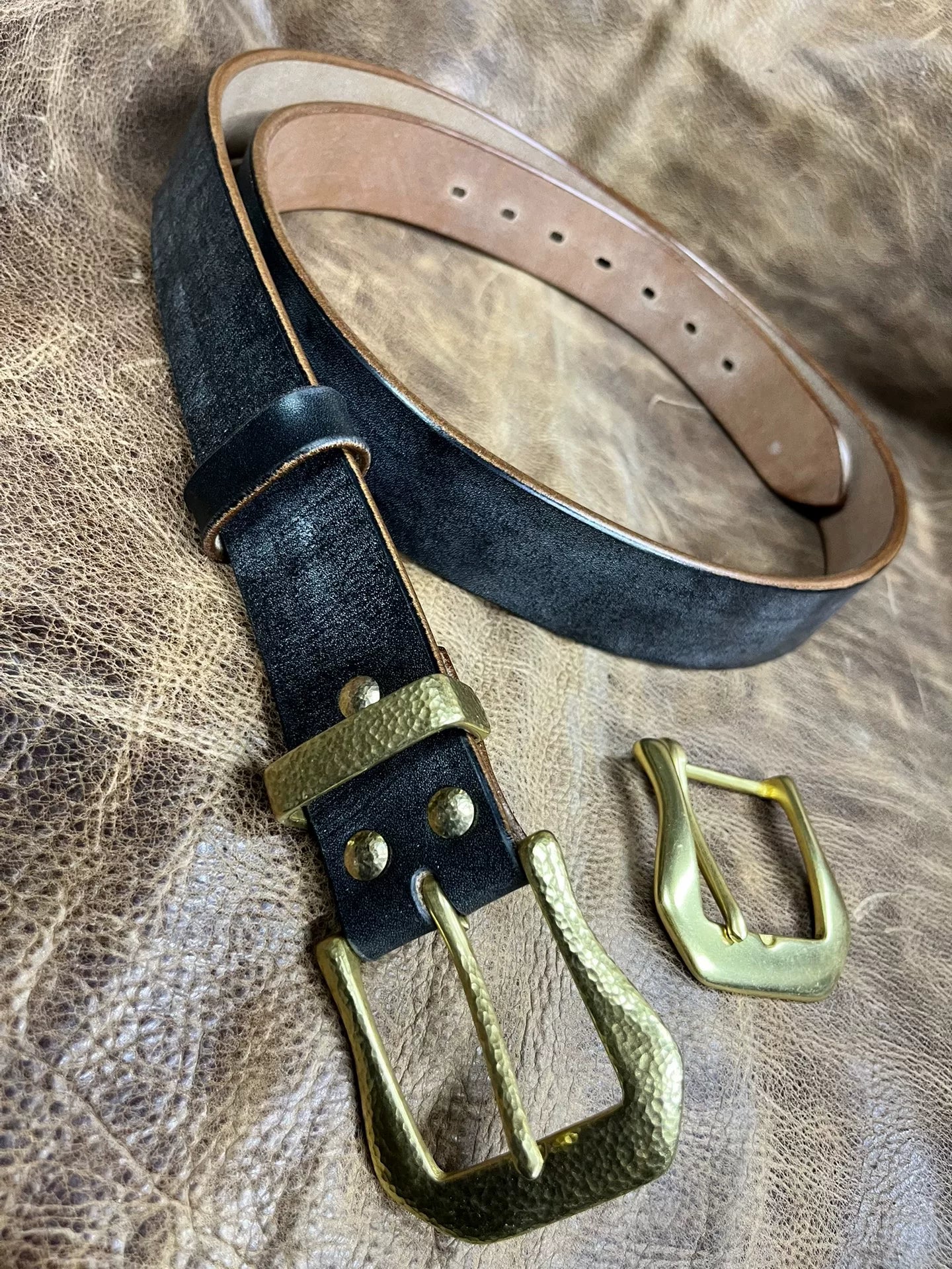 British JF horse bridle with handmade hammered solid brass belt buc…