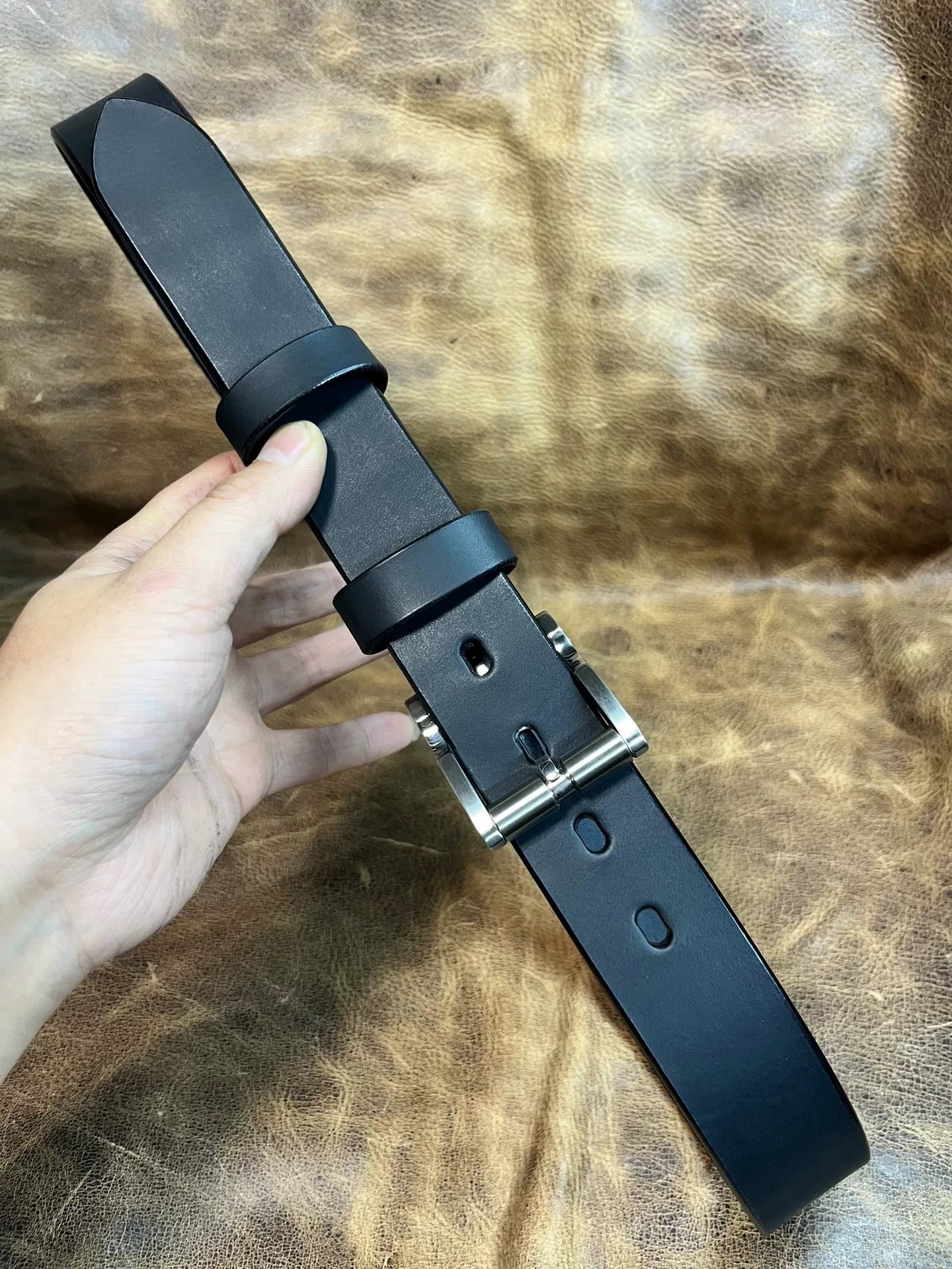 316L Line-Cut Belt Buckle with Italian Saddle Leather — 4.5mm
