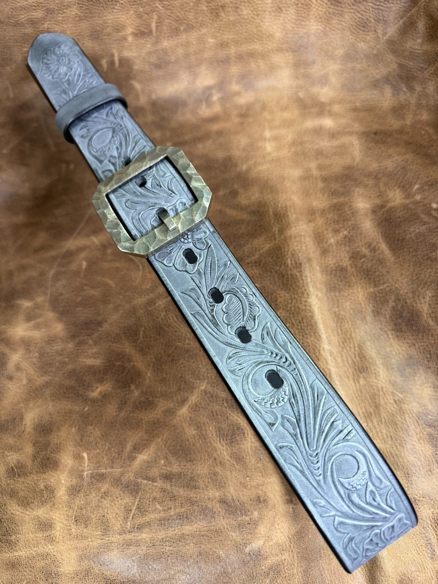 Customized Italian horse-rein carved handmade belt