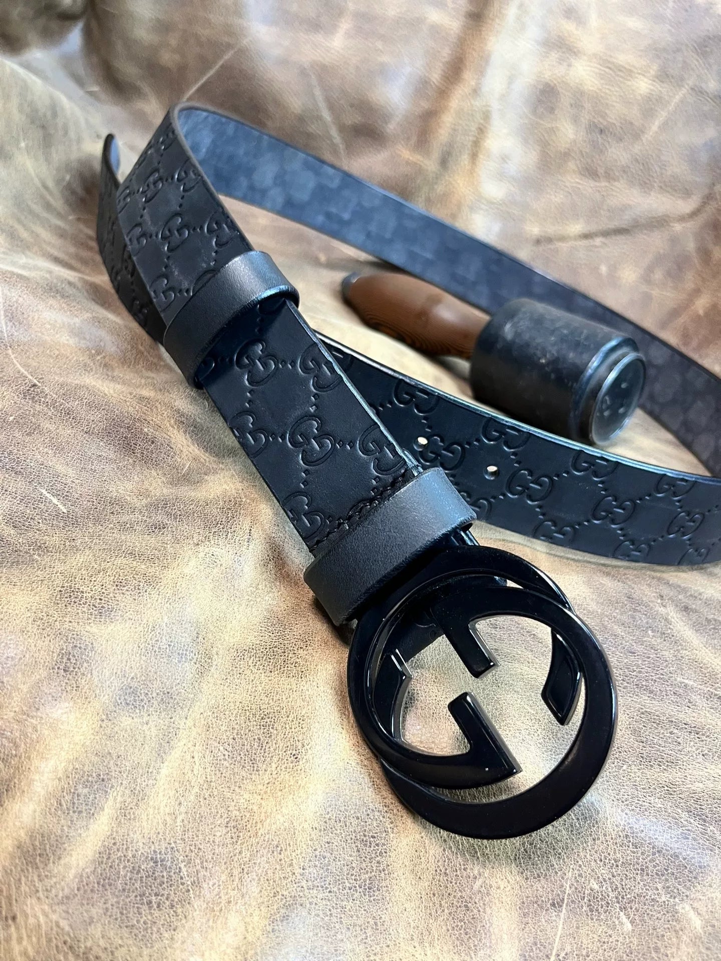 Men's business Gucci and Coach business belt customization. Purely…