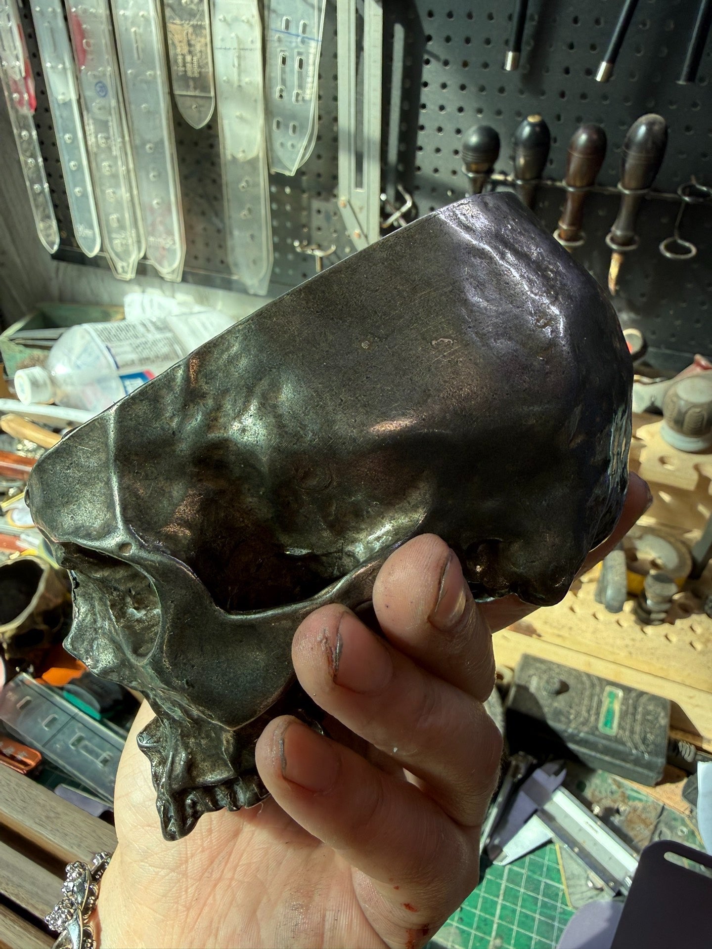 945g solid white copper skull ashtray
