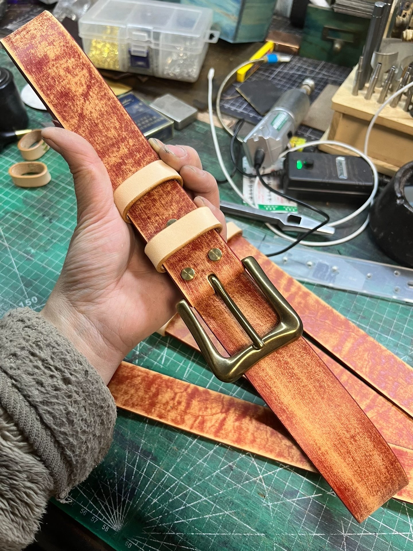 Made of Italian vegetable tanned hand-rubbed genuine leather first-…
