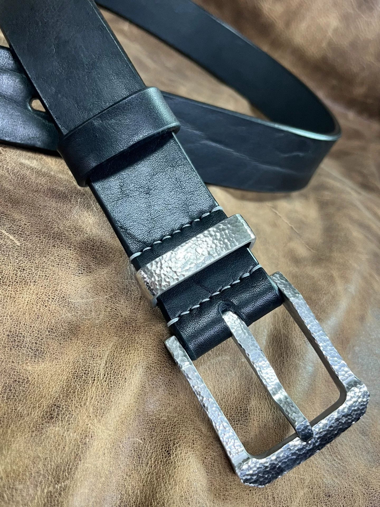 5.5 to 6 mm black bison leather formal business pin buckle business…