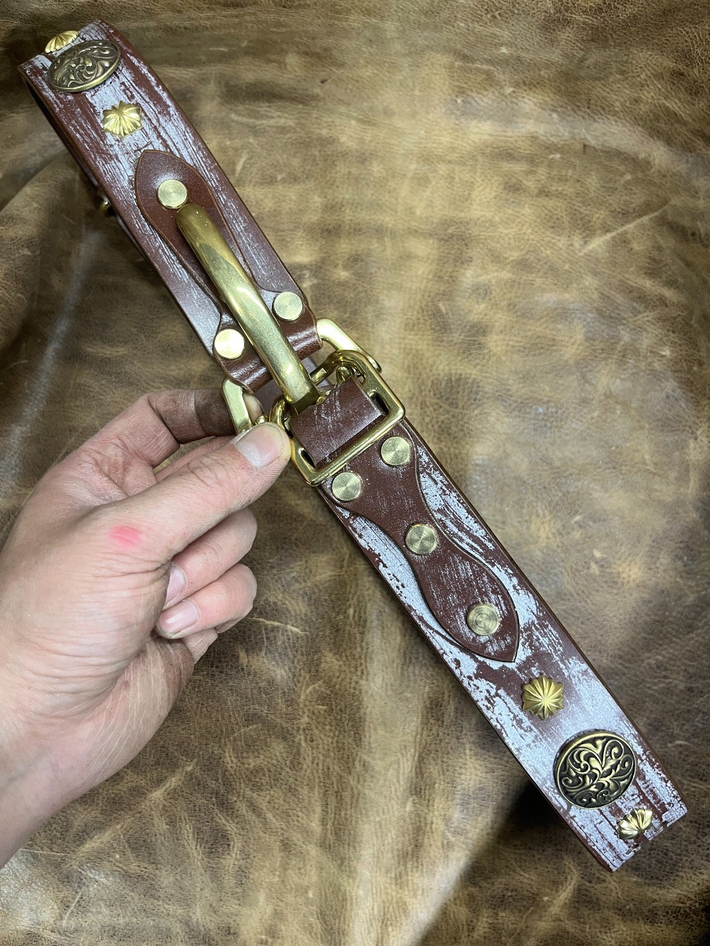 TWS British Bridle Cowhide Men's Cavalry Belt — Multi-Hole Adjustable