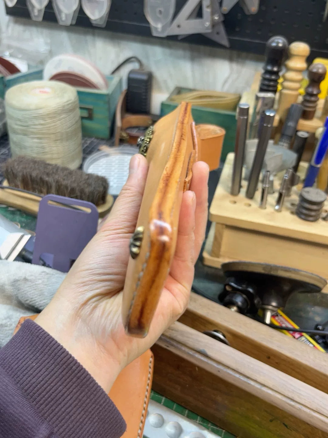 The cowhide scabbard is custom-made and handmade. The customer need…