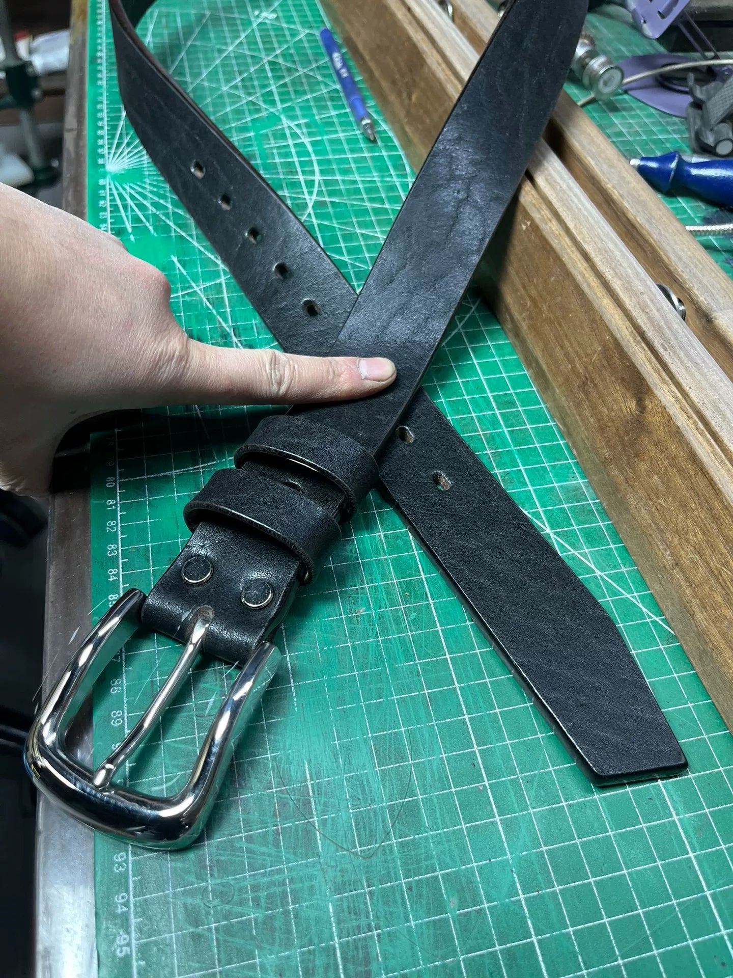 4.5–5–5.5 mm thick handmade belt