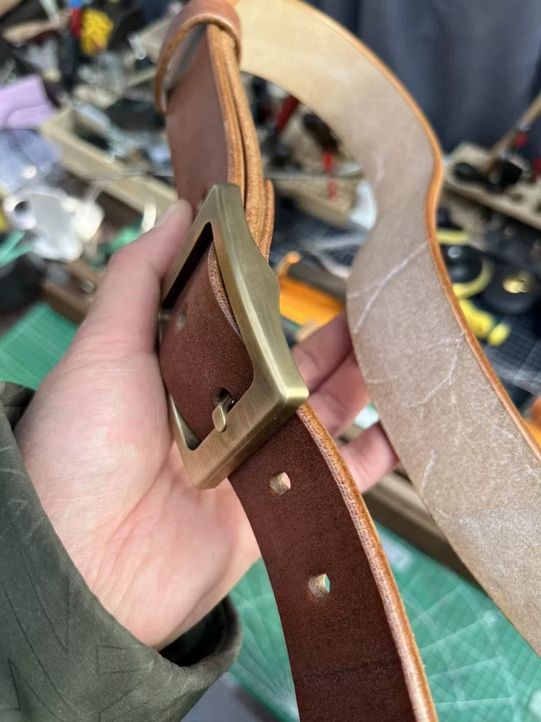 The front back is made of 5.5mm thick brown – caramel color JF – jf…